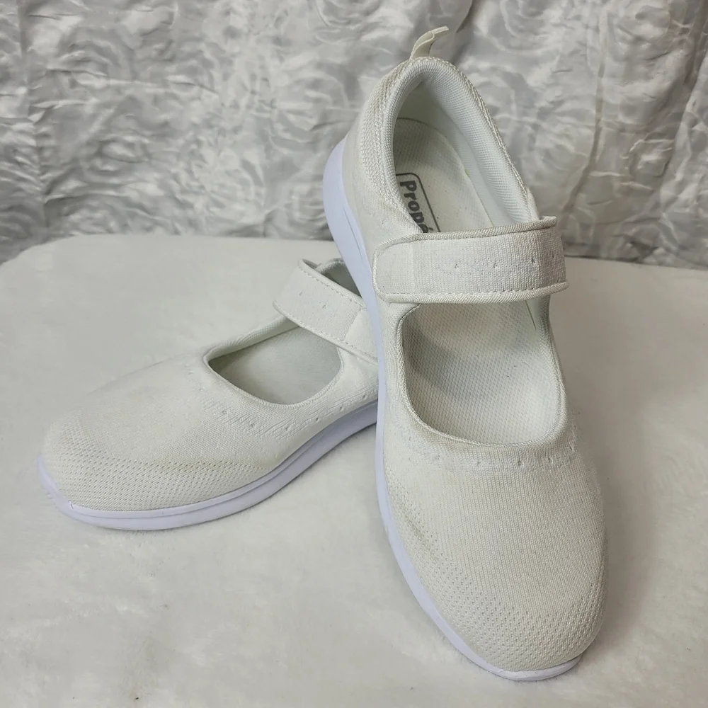 NIB Propét Women's Travel bound Mary Jane Flat Size 12 M (B) Off White - Picture 2 of 11